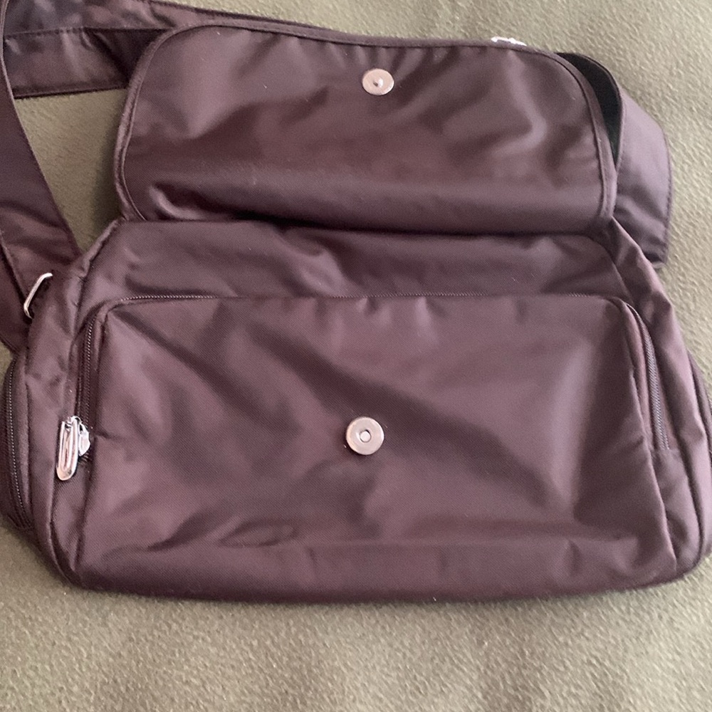 NWOT Scarleton brown vinyl bag.  Approx. 14 x 9..  Multiple zipper compartments - Picture 4 of 7